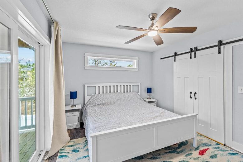 Bedroom 3 with King bed