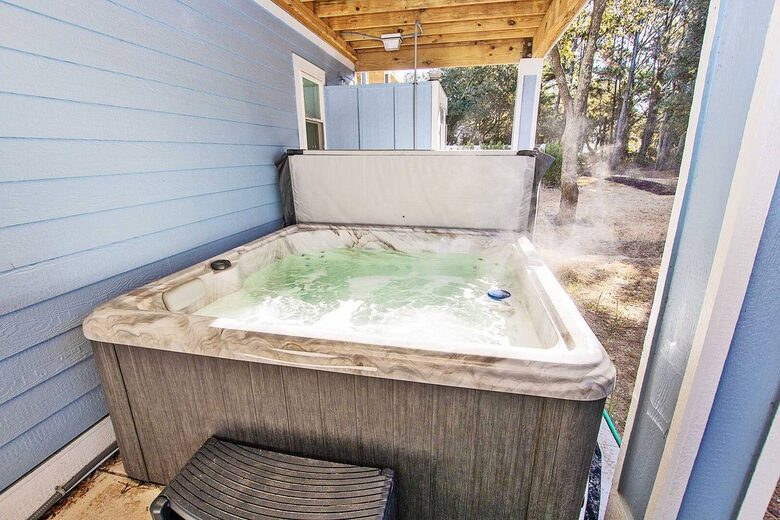 Hot tub