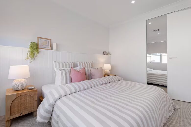 Palm Springs Meets the Coast | A Luxurious Beachfront Retreat - Aldinga Beach, Australia