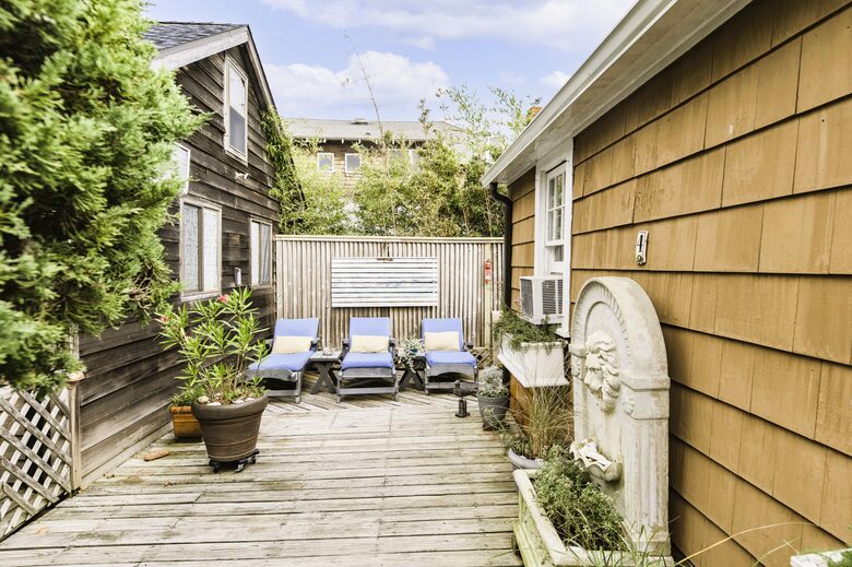 Cozy Fire Island Cottage Steps from the Water - Ocean Beach, New York