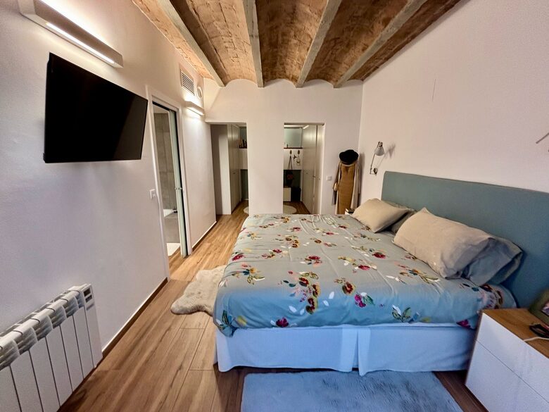Casa Silvia - Barcelona, Spain