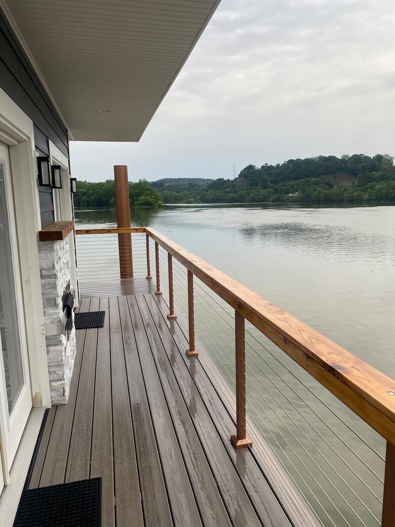 Elevated Tranquility | A Floating Escape on the Allegheny - Blawnox, Pennsylvania