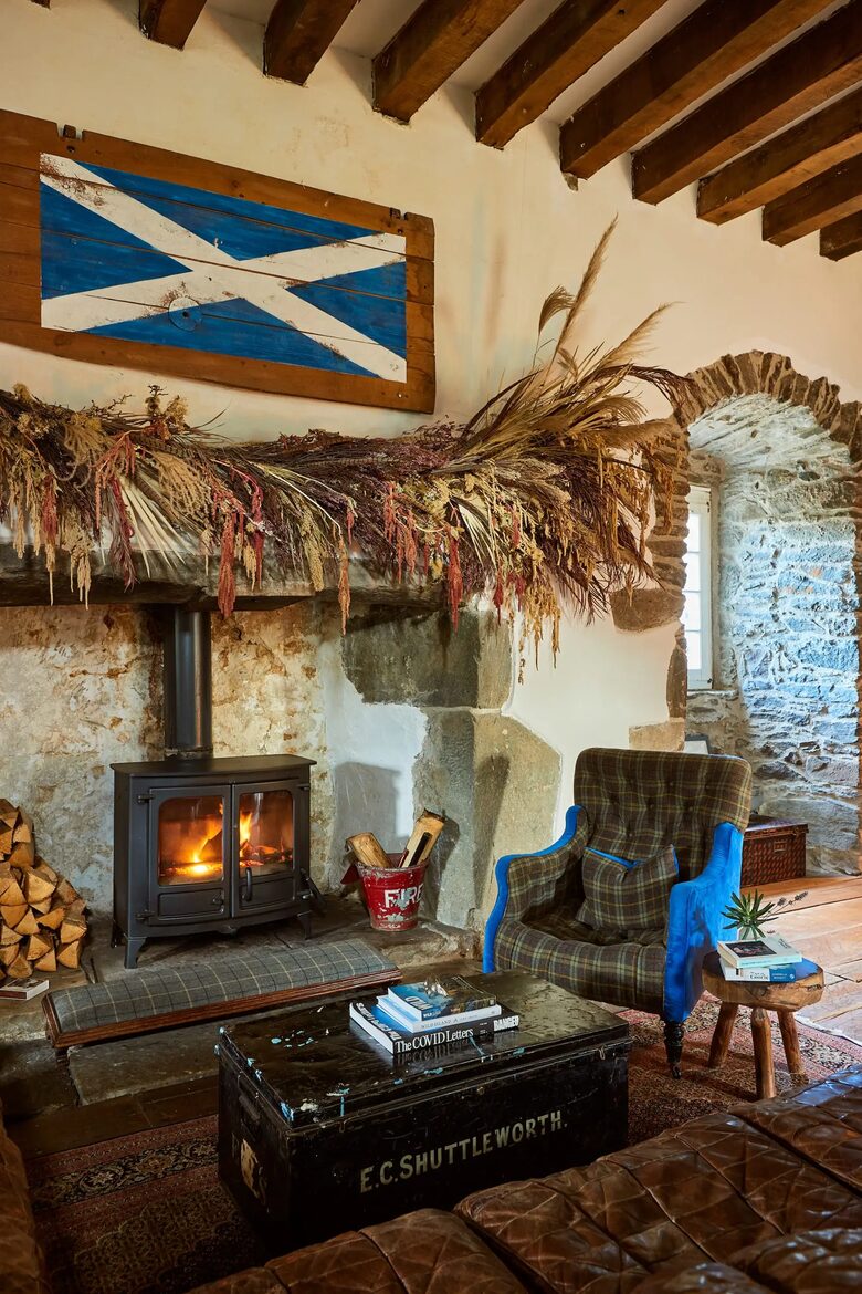 Kilmartin Castle | A 16th-Century Scottish Retreat - Kilmartin, United Kingdom