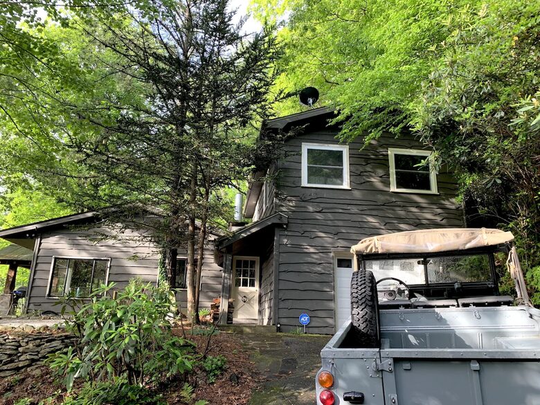 Timeless Elegance Meets Nature in the Heart of the Blue Ridge - Highlands, North Carolina
