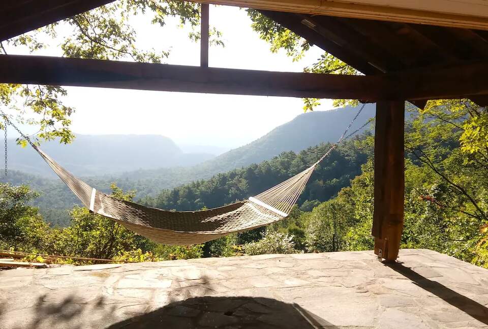 Timeless Elegance Meets Nature in the Heart of the Blue Ridge - Highlands, North Carolina
