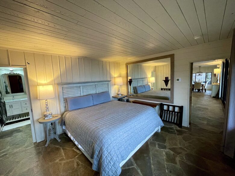 Timeless Elegance Meets Nature in the Heart of the Blue Ridge - Highlands, North Carolina