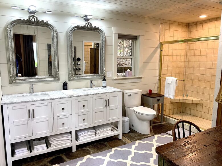 Timeless Elegance Meets Nature in the Heart of the Blue Ridge - Highlands, North Carolina