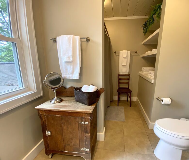 Timeless Elegance Meets Nature in the Heart of the Blue Ridge - Highlands, North Carolina