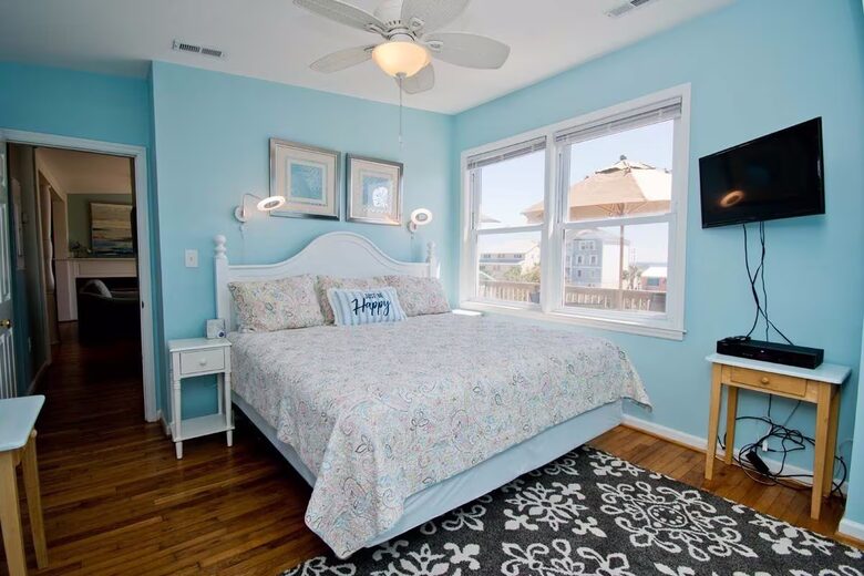 Oceanview Retreat with Private Pool & Tiki Bar - Emerald Isle, North Carolina