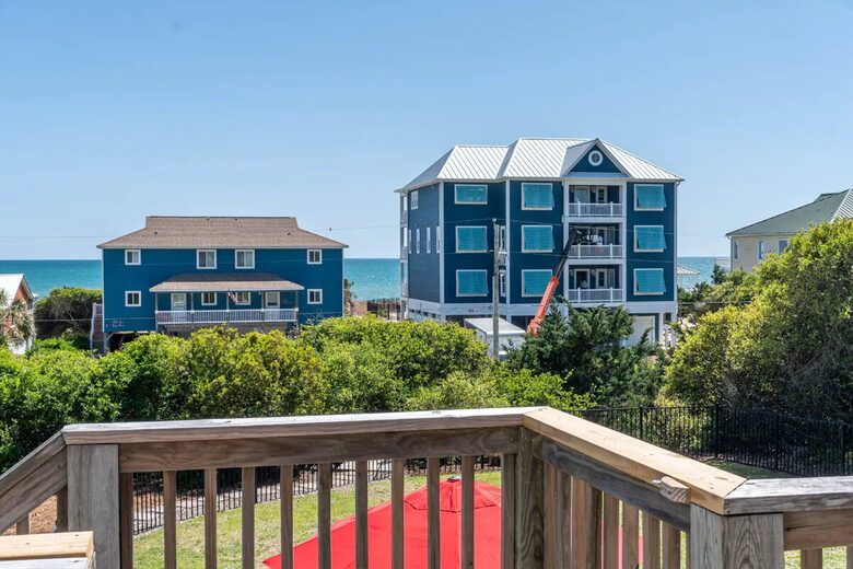 Oceanview Retreat with Private Pool & Tiki Bar - Emerald Isle, North Carolina