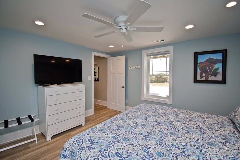 Oceanview Retreat with Private Pool & Tiki Bar - Emerald Isle, North Carolina