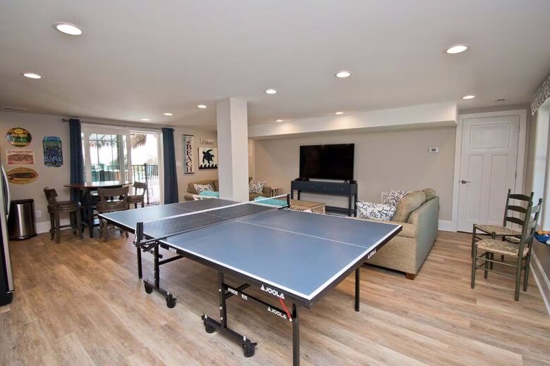 Oceanview Retreat with Private Pool & Tiki Bar - Emerald Isle, North Carolina