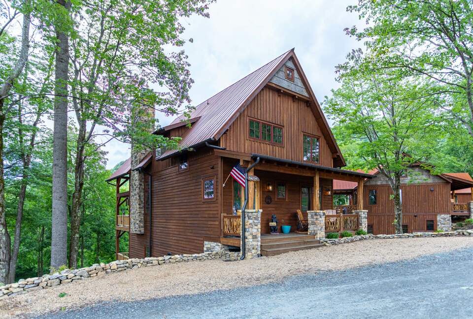 Modern Mountain Elegance in Eagles Nest - Banner Elk, North Carolina