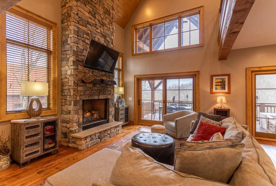 Modern Mountain Elegance in Eagles Nest - Banner Elk, North Carolina