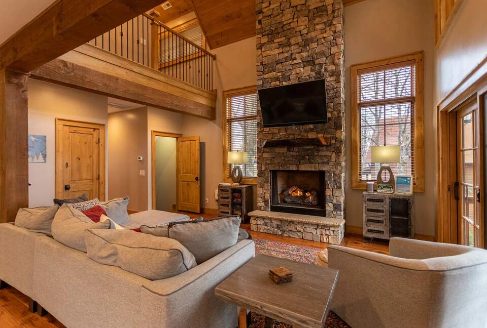 Modern Mountain Elegance in Eagles Nest - Banner Elk, North Carolina