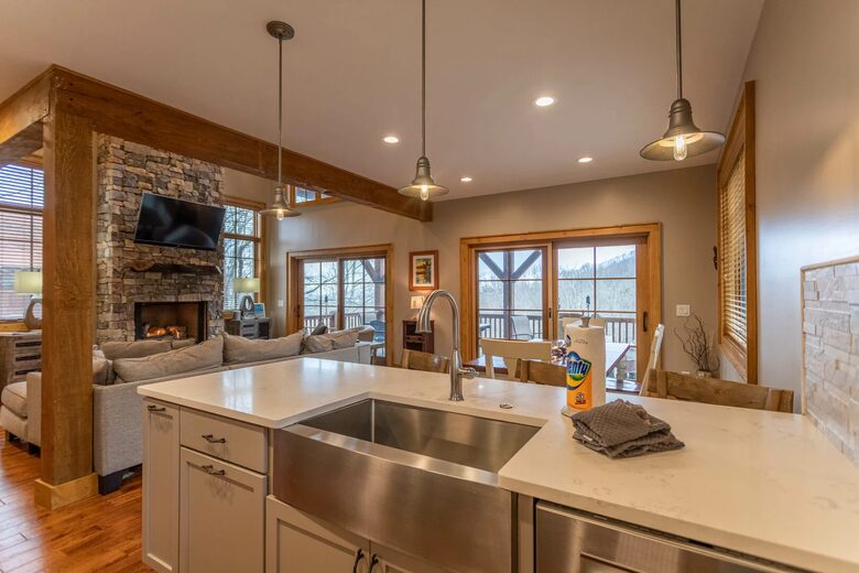 Modern Mountain Elegance in Eagles Nest - Banner Elk, North Carolina
