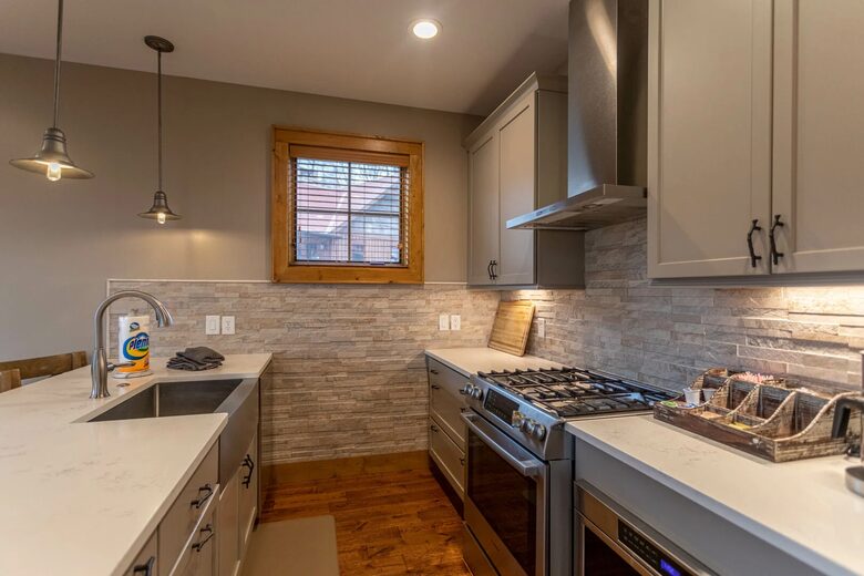Modern Mountain Elegance in Eagles Nest - Banner Elk, North Carolina