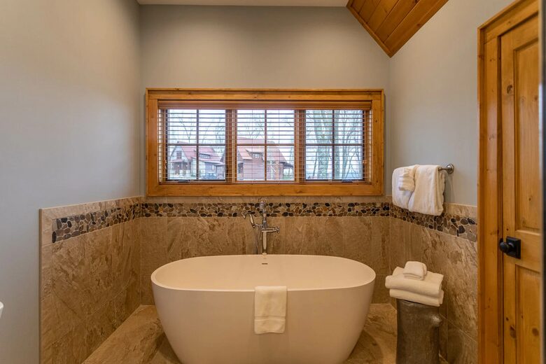 Modern Mountain Elegance in Eagles Nest - Banner Elk, North Carolina