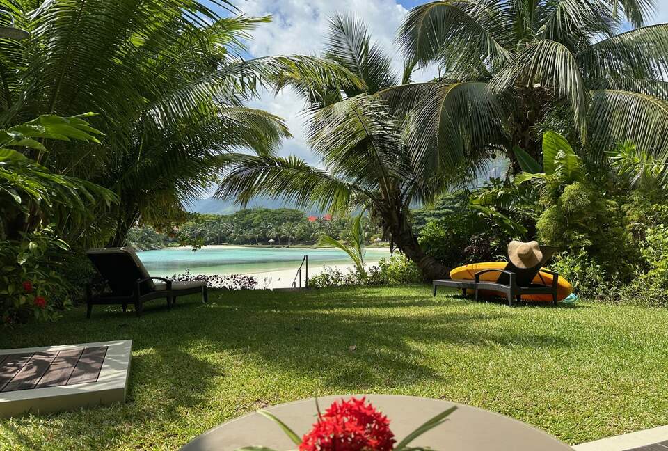 Beach House in Paradise garden - Eden Island, Victoria, Seychelles