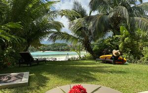 Beach House in Paradise garden - Eden Island, Victoria, Seychelles
