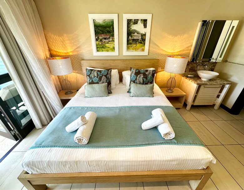 Beach House in Paradise garden - Eden Island, Victoria, Seychelles