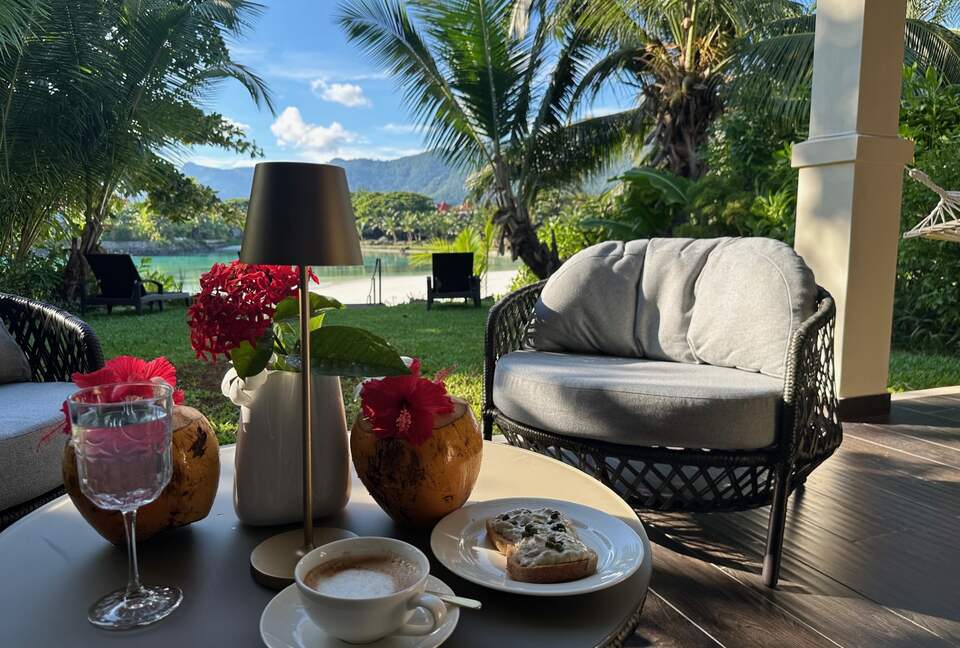 Beach House in Paradise garden - Eden Island, Victoria, Seychelles