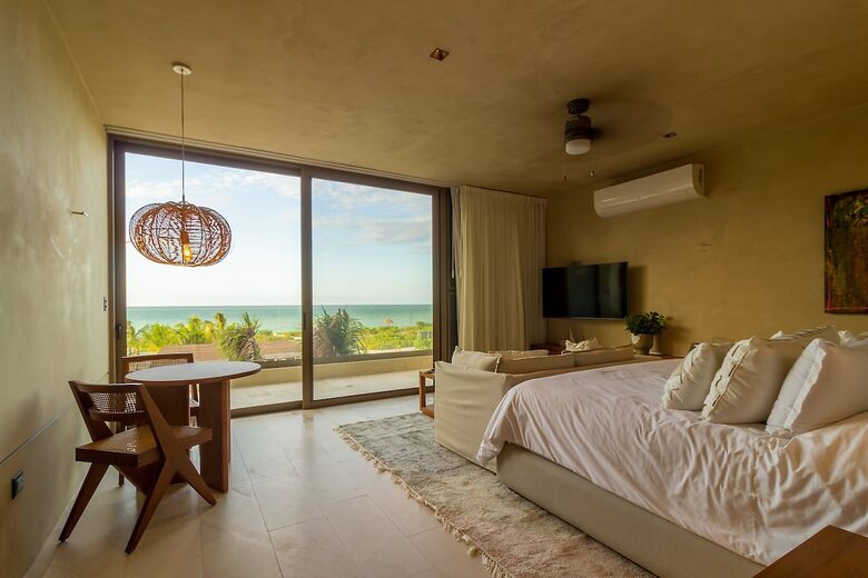 A Breathtaking Coastal Haven with Private Beachfront - San Benito, Mexico