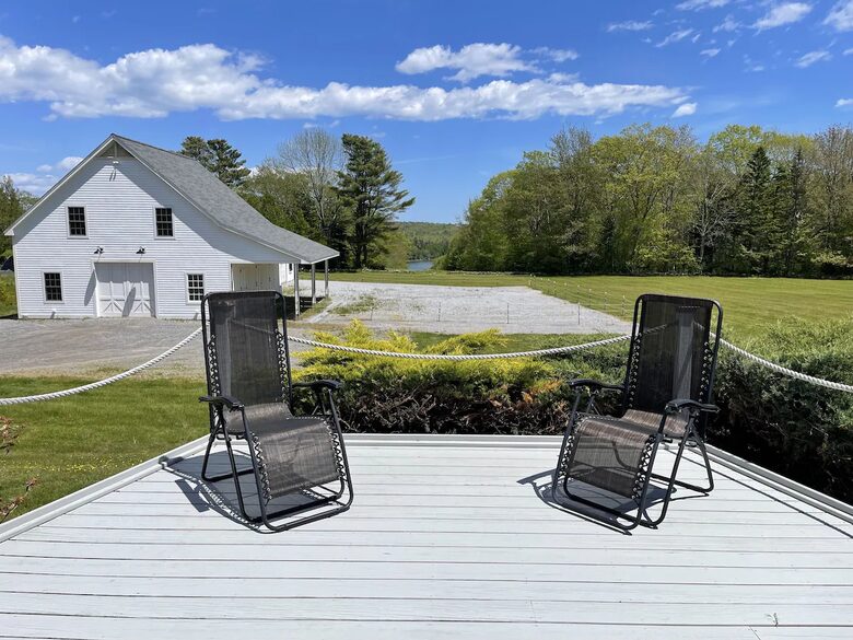 Elegant Coastal Retreat Overlooking Pemaquid River - Pemaquid, Maine