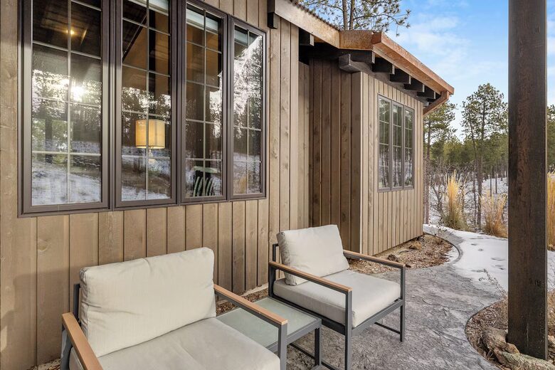 A Luxurious Retreat Between Iconic National Parks | Near Mt Rushmore! - Keystone, South Dakota