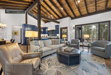 A Luxurious Retreat Between Iconic National Parks | Near Mt Rushmore! - Keystone, South Dakota