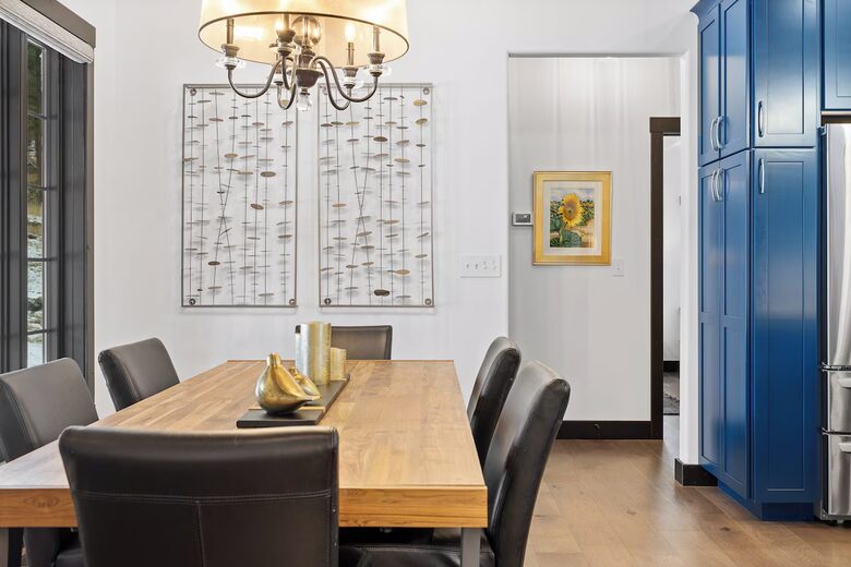 A Luxurious Retreat Between Iconic National Parks | Near Mt Rushmore! - Keystone, South Dakota
