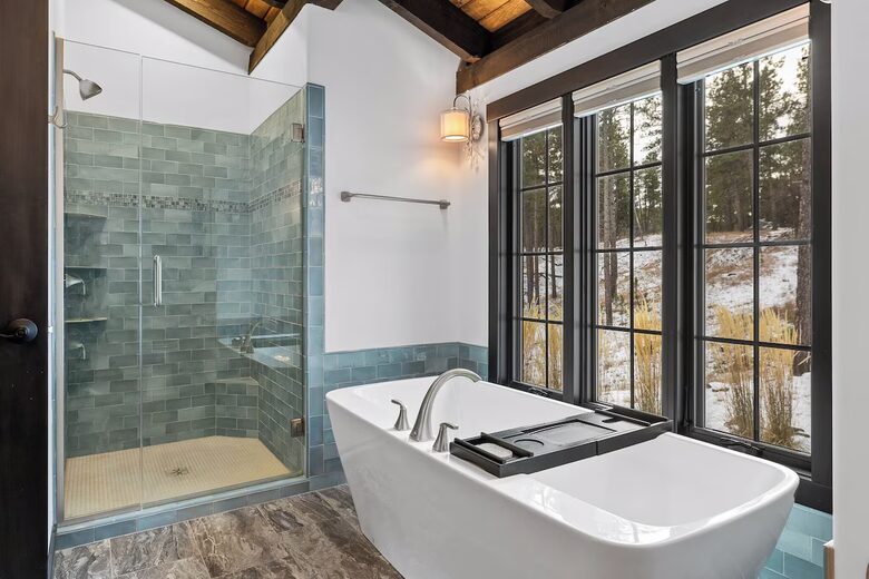 A Luxurious Retreat Between Iconic National Parks | Near Mt Rushmore! - Keystone, South Dakota