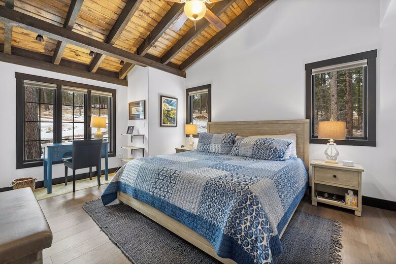 A Luxurious Retreat Between Iconic National Parks | Near Mt Rushmore! - Keystone, South Dakota