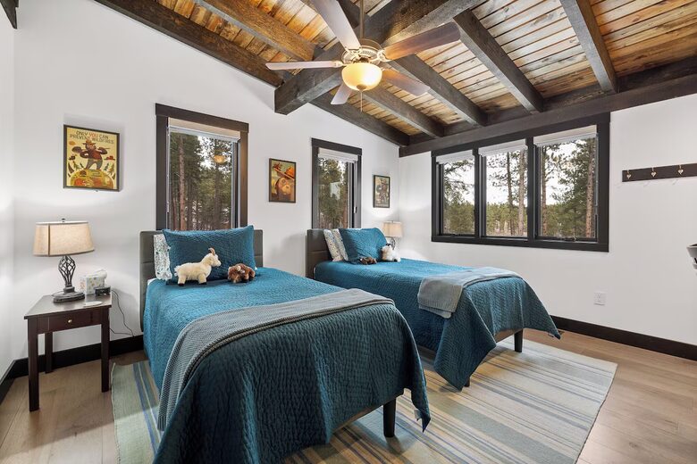 A Luxurious Retreat Between Iconic National Parks | Near Mt Rushmore! - Keystone, South Dakota