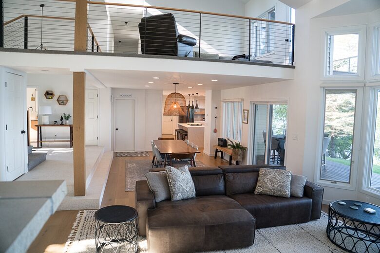 120 Feet of Private Shoreline & Modern Comfort - Battle Lake, Minnesota