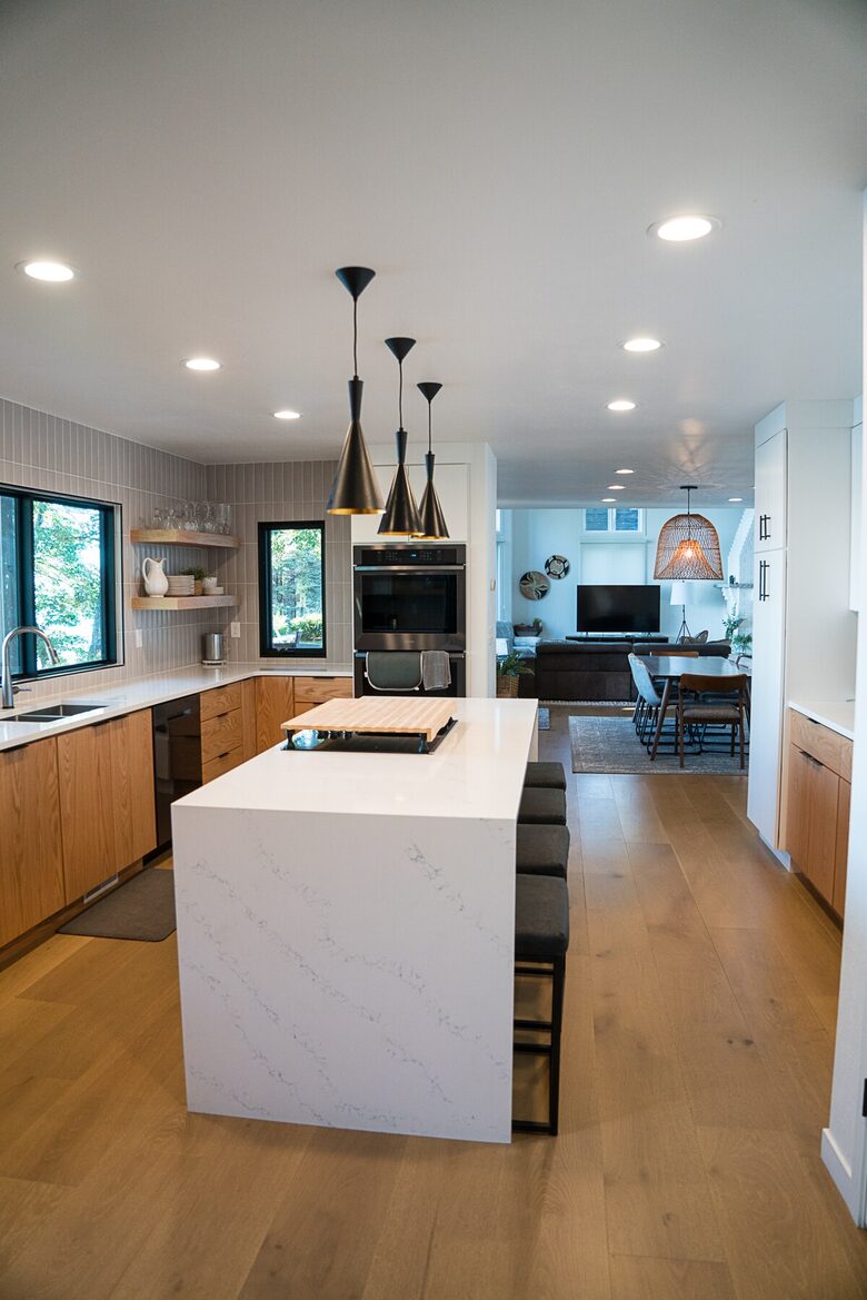 120 Feet of Private Shoreline & Modern Comfort - Battle Lake, Minnesota