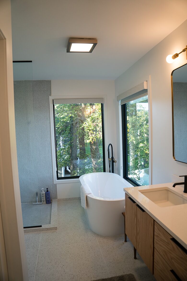 120 Feet of Private Shoreline & Modern Comfort - Battle Lake, Minnesota