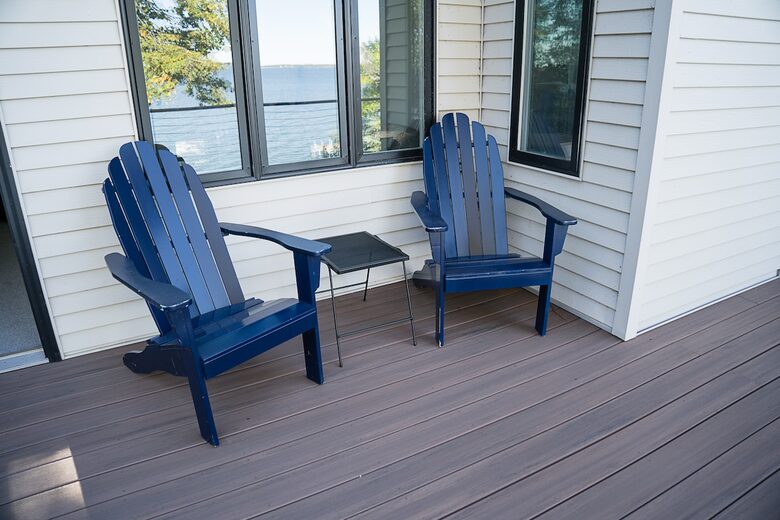 120 Feet of Private Shoreline & Modern Comfort - Battle Lake, Minnesota