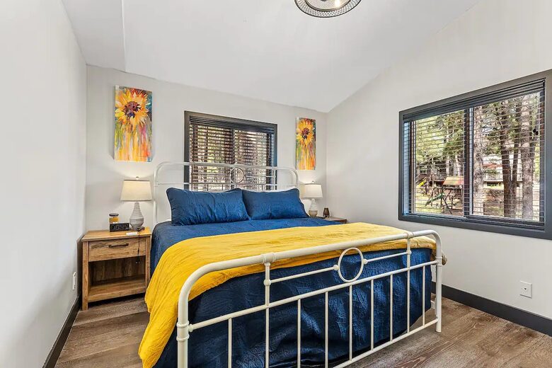 Stylish Pines Getaway with Hot Tub & Game Room - Flagstaff, Arizona