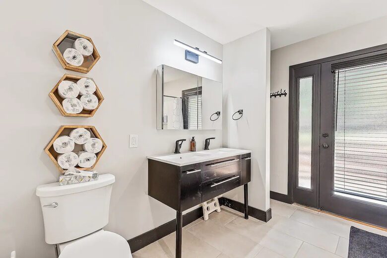 Stylish Pines Getaway with Hot Tub & Game Room - Flagstaff, Arizona