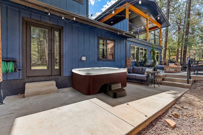 Stylish Pines Getaway with Hot Tub & Game Room - Flagstaff, Arizona