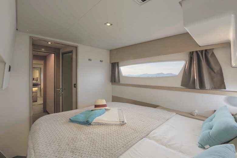 All-Inclusive 7-night TradeWinds AQUA Experience in St. Martin on TW52 Catamaran with Crew - Marigot, Sint Maarten (Dutch part)