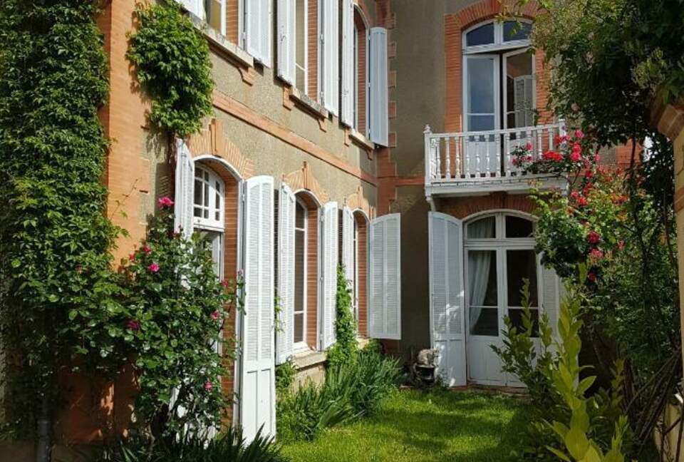 Exquisite Countryside Haven with Modern Amenities - Saint-Élix-le-Château, France