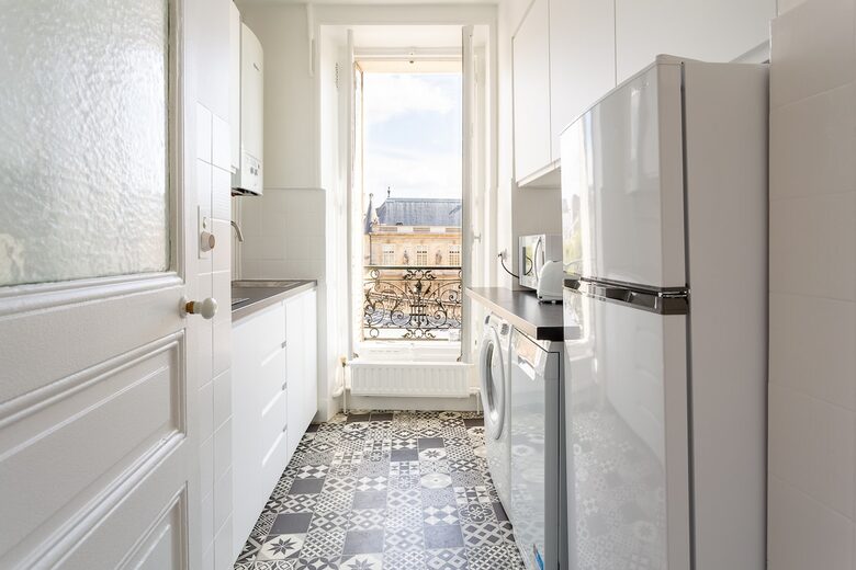 Fantastic view from 2-Bedroom Retreat in Historic Le Marais - Paris, France