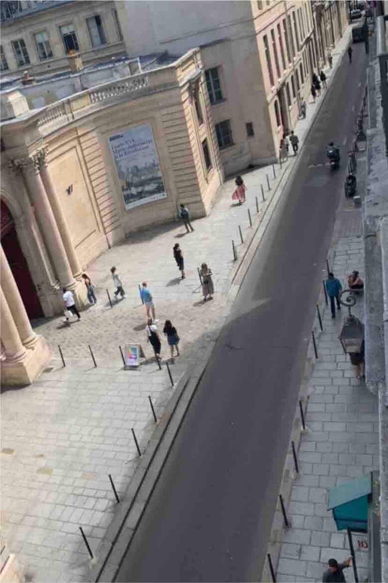 Fantastic view from 2-Bedroom Retreat in Historic Le Marais - Paris, France