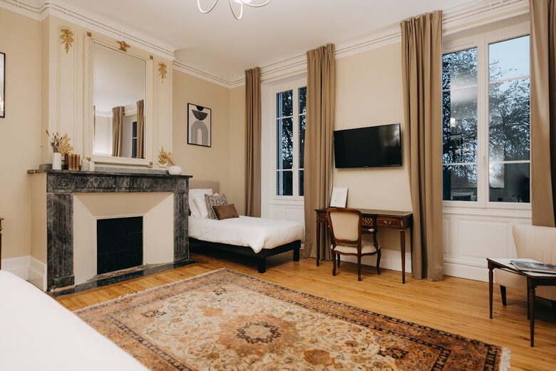 Exquisite Countryside Haven with Modern Amenities - Saint-Élix-le-Château, France