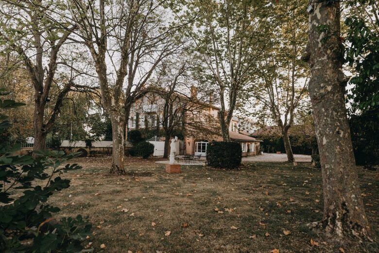 Exquisite Countryside Haven with Modern Amenities - Saint-Élix-le-Château, France