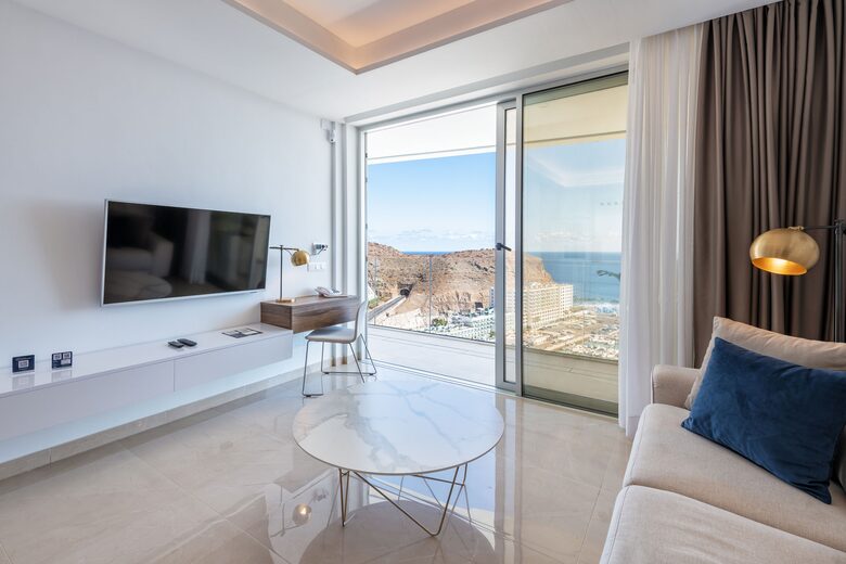 Luxury Living with Outdoor Oasis and Panoramic Ocean Vistas - Puerto Rico, Gran Canaria, Spain