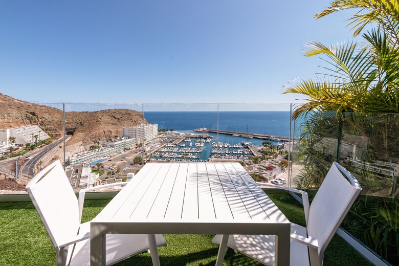 Luxury Living with Outdoor Oasis and Panoramic Ocean Vistas - Puerto Rico, Gran Canaria, Spain