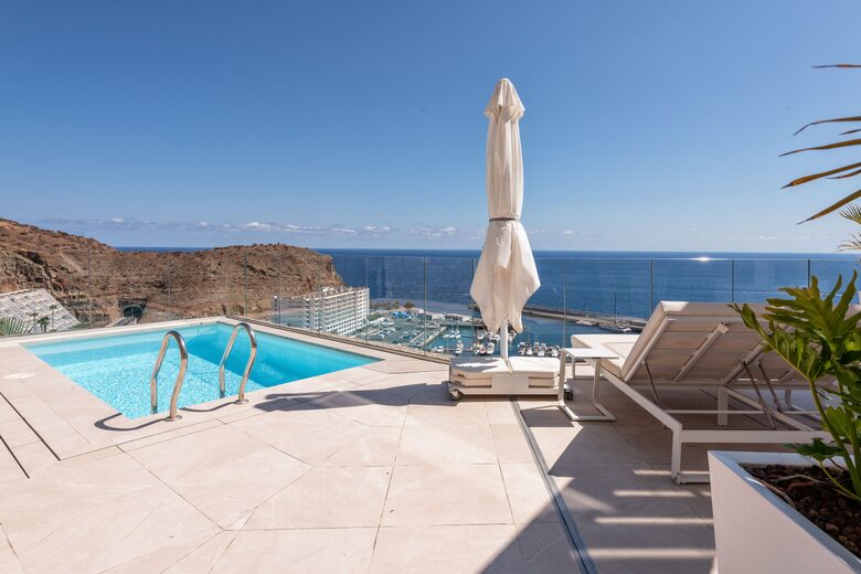 Luxury Living with Outdoor Oasis and Panoramic Ocean Vistas - Puerto Rico, Gran Canaria, Spain